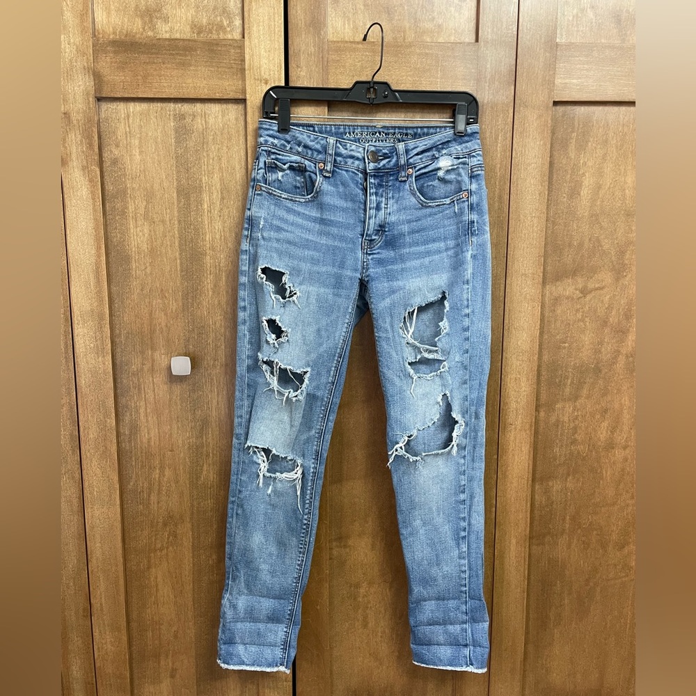 American Eagle TomGirl Distressed Stretch Jeans